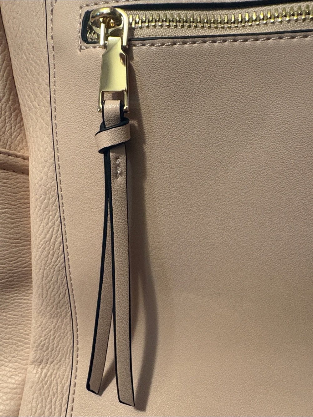 Poppy & Peonies Pale Blush commuter Backpack. Missing Crossbody strap. - Picture 3 of 8